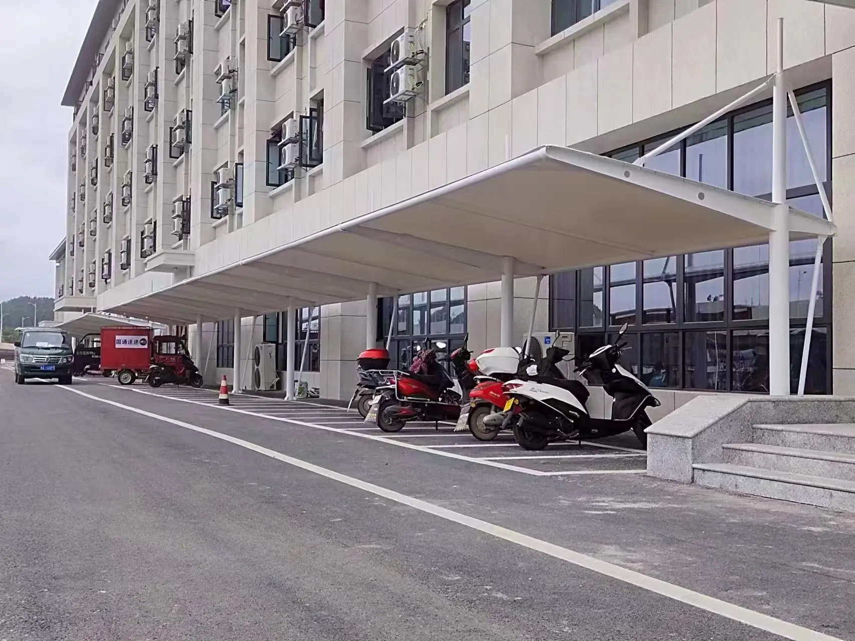 贵州册亨膜结构车棚采购避坑指南，本地源头工厂怎么选？